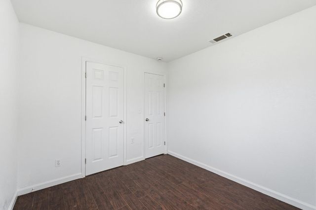 103 W Alluvial Avenue, Pinedale, CA 93650