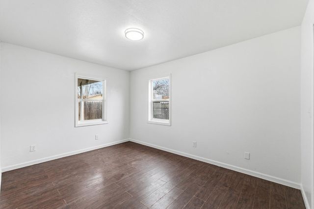 103 W Alluvial Avenue, Pinedale, CA 93650