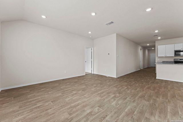 1104 Argonne Forest, Seguin, TX 78155