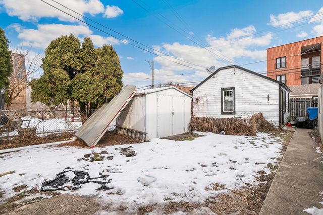 5722 W Grover Street, Chicago, IL 60630