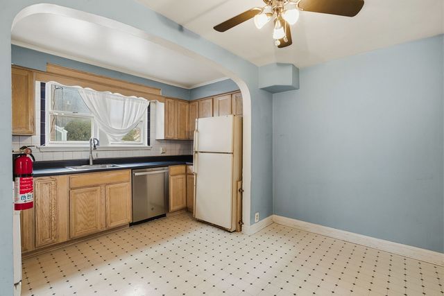 5722 W Grover Street, Chicago, IL 60630