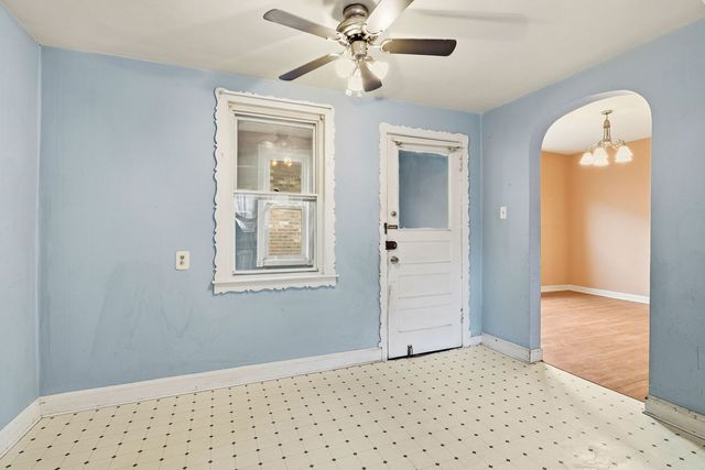 5722 W Grover Street, Chicago, IL 60630