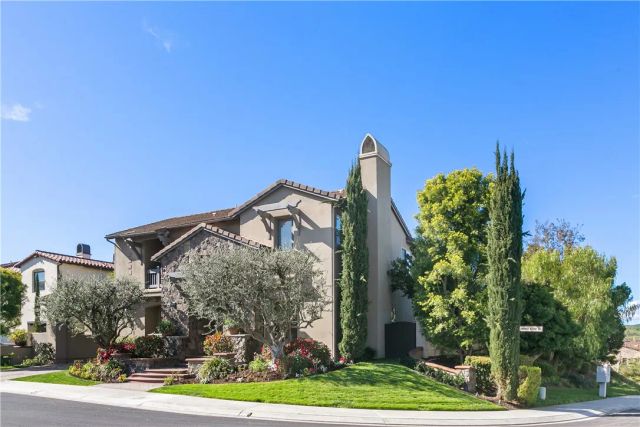 1 Running Brook Drive, Coto De Caza, CA 92679