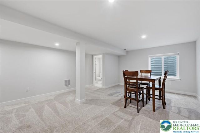 8150 Parker Place, Upper Macungie Twp, PA 18051