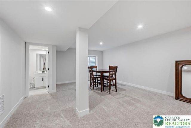 8150 Parker Place, Upper Macungie Twp, PA 18051