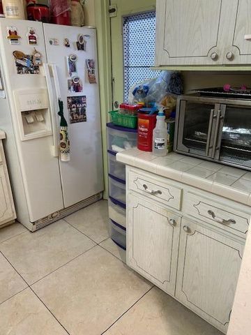 2687 N Garden Drive 204, Lake Worth, FL 33461