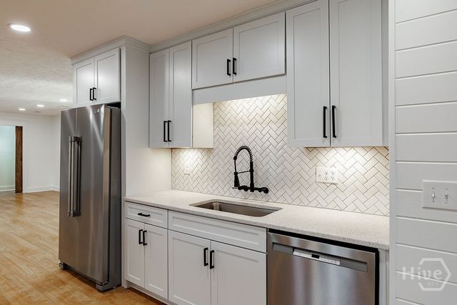 1410 Old Bishop Road, Bishop, GA 30621