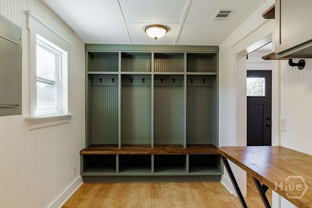 1410 Old Bishop Road, Bishop, GA 30621