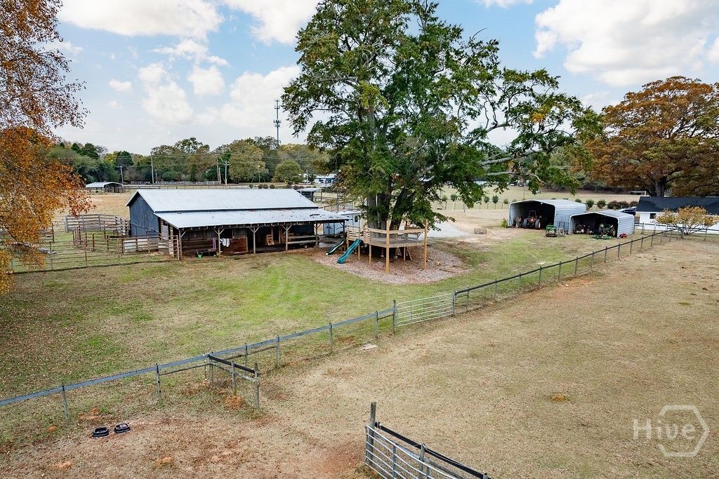 Image 62 of property listing at 1410 Old Bishop Road, Bishop, GA 30621