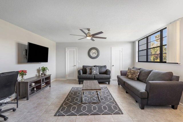 2420 Deer Creek Country Club Boulevard 205-D, Deerfield Beach, FL 33442