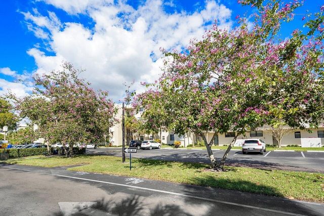 2420 Deer Creek Country Club Boulevard 205-D, Deerfield Beach, FL 33442