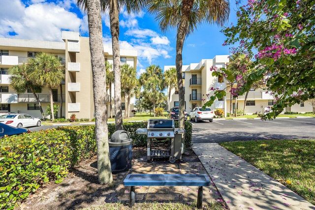 2420 Deer Creek Country Club Boulevard 205-D, Deerfield Beach, FL 33442