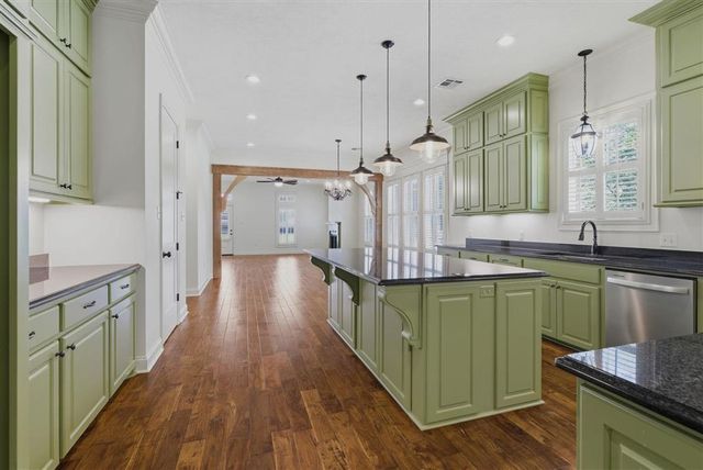 2106 Saint Patrick Avenue, Lake Charles, LA 70601