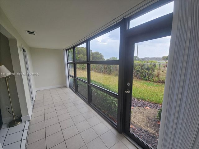 9727 Hammocks Blvd 102D, Miami, FL 33196