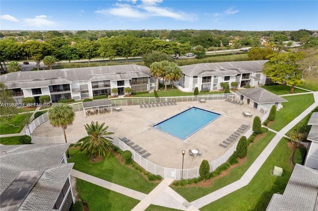 9727 Hammocks Blvd 102D, Miami, FL 33196