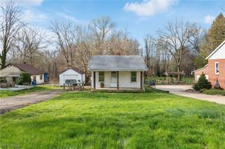 1664 Woods Road, Akron, OH 44306