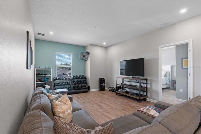 10814 WHITLAND GROVE DRIVE, Riverview, FL 33578