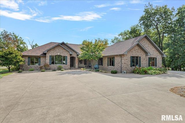 3508 ROOSEVELT Road, Taylorville, IL 62568