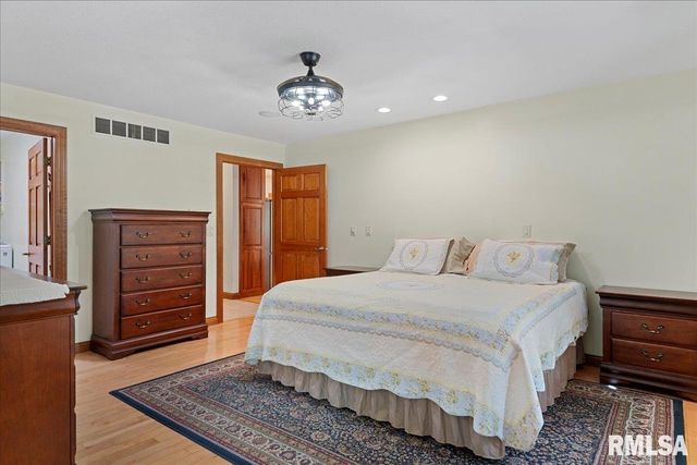 3508 ROOSEVELT Road, Taylorville, IL 62568