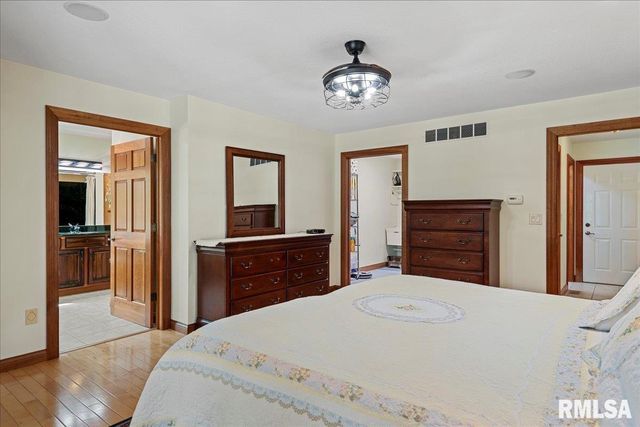 3508 ROOSEVELT Road, Taylorville, IL 62568