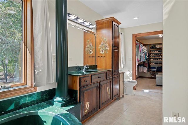 3508 ROOSEVELT Road, Taylorville, IL 62568