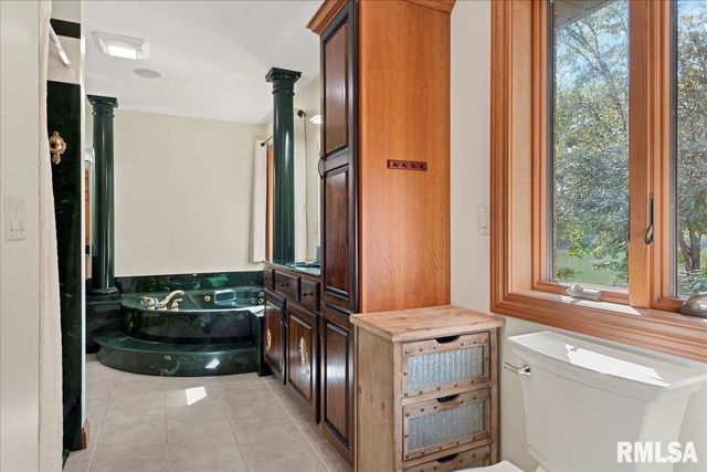 3508 ROOSEVELT Road, Taylorville, IL 62568