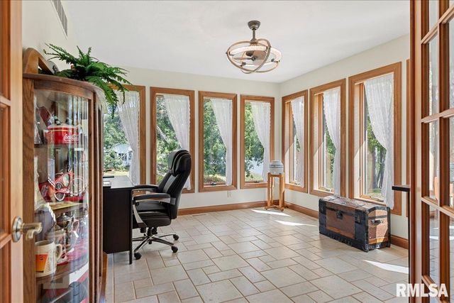 3508 ROOSEVELT Road, Taylorville, IL 62568