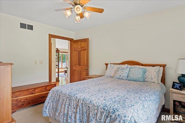 3508 ROOSEVELT Road, Taylorville, IL 62568