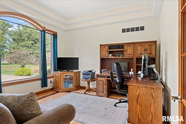 3508 ROOSEVELT Road, Taylorville, IL 62568