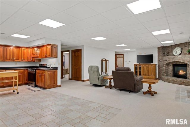 3508 ROOSEVELT Road, Taylorville, IL 62568