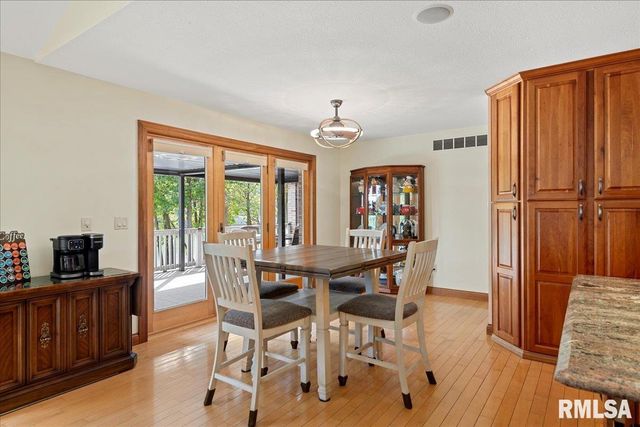 3508 ROOSEVELT Road, Taylorville, IL 62568