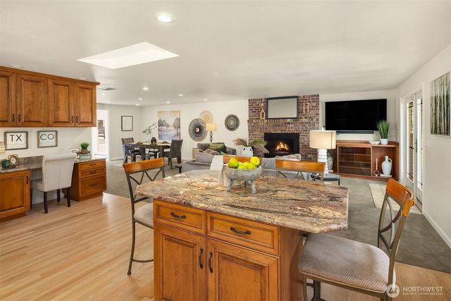 23503 156th Avenue SE, Kent, WA 98042