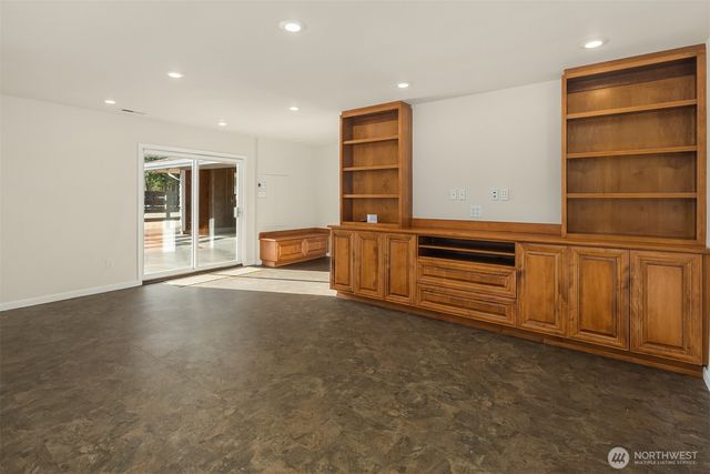 23503 156th Avenue SE, Kent, WA 98042