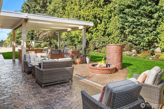 23503 156th Avenue SE, Kent, WA 98042