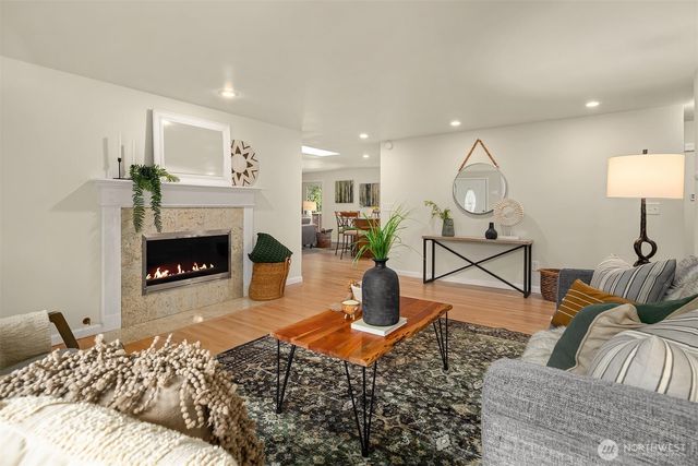 23503 156th Avenue SE, Kent, WA 98042