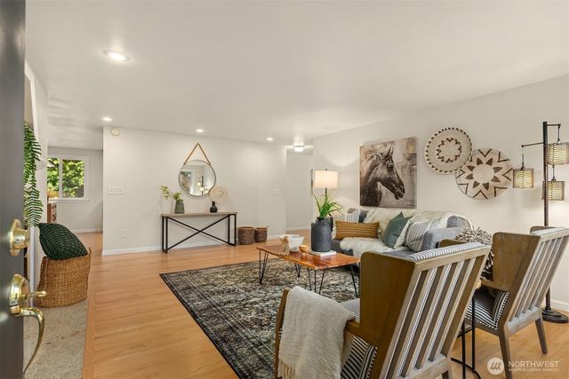 23503 156th Avenue SE, Kent, WA 98042