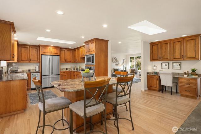 23503 156th Avenue SE, Kent, WA 98042