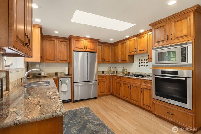 23503 156th Avenue SE, Kent, WA 98042