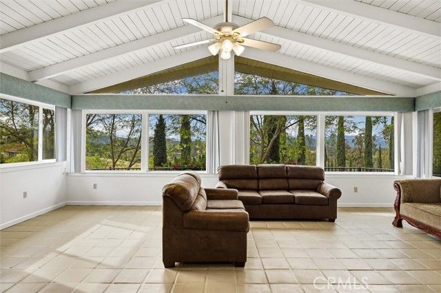 3330 S El Pomar, Templeton, CA 93465