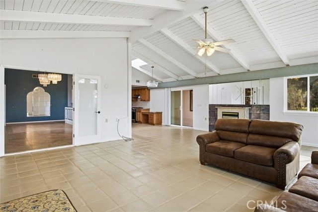 3330 S El Pomar, Templeton, CA 93465
