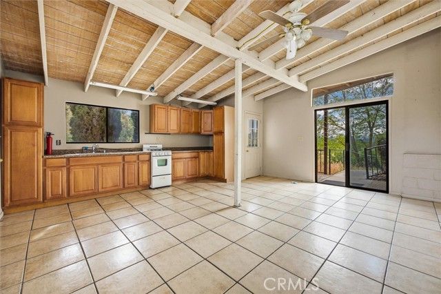 3330 S El Pomar, Templeton, CA 93465