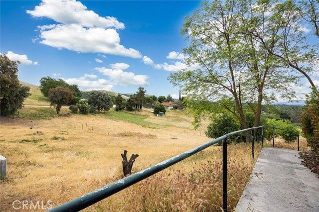 3330 S El Pomar, Templeton, CA 93465