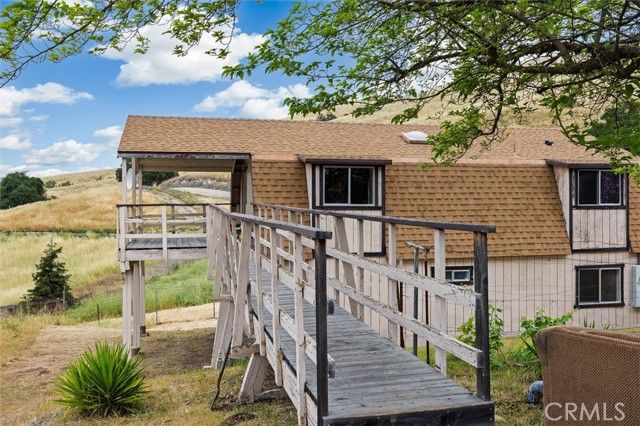 3330 S El Pomar, Templeton, CA 93465