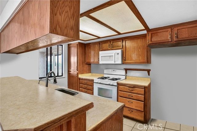 3330 S El Pomar, Templeton, CA 93465