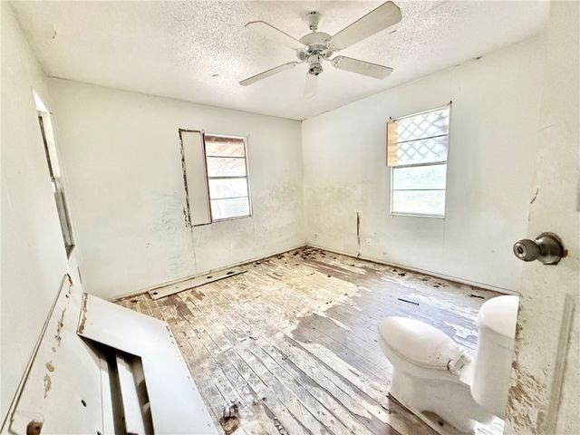 3021 Carver Dr, Corpus Christi, TX 78405