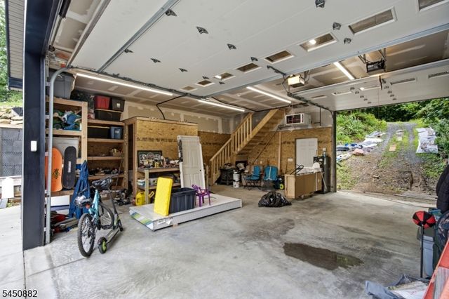 14 Alpine Dr, Jefferson Twp., NJ 07849