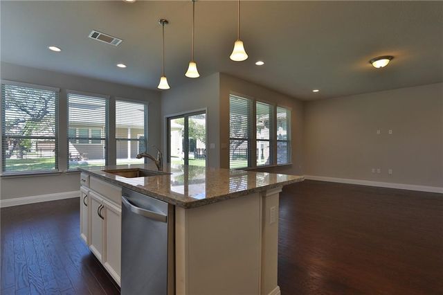 10606 E Turnbull LOOP 27, Austin, TX 78717