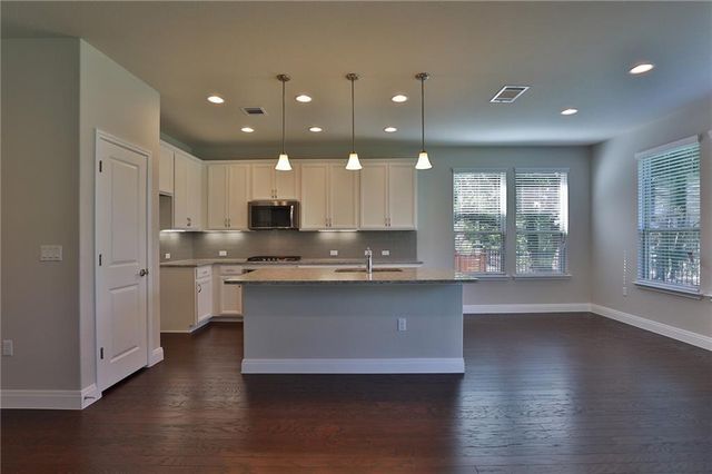 10606 E Turnbull LOOP 27, Austin, TX 78717