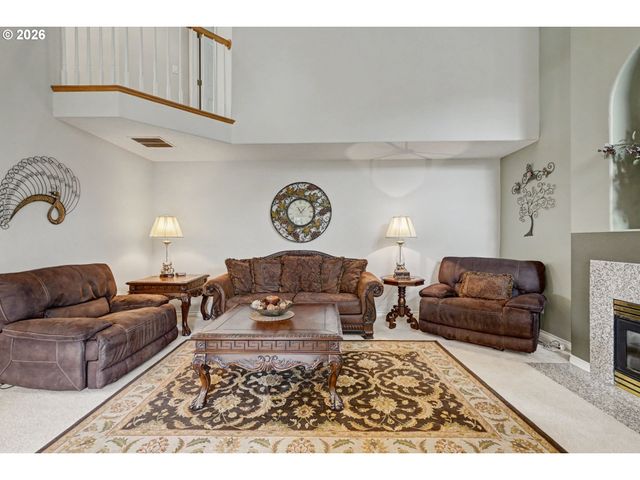 2874 LAURELWOOD Ct, Salem, OR 97304