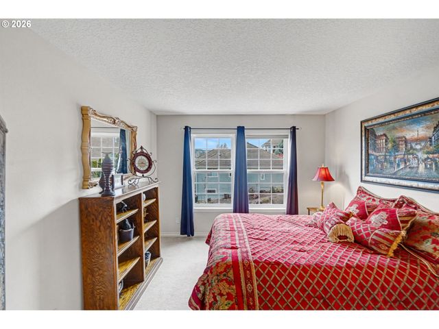 2874 LAURELWOOD Ct, Salem, OR 97304